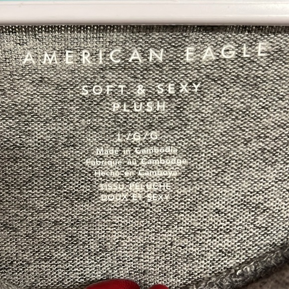 American Eagle women’s top - Picture 2 of 5